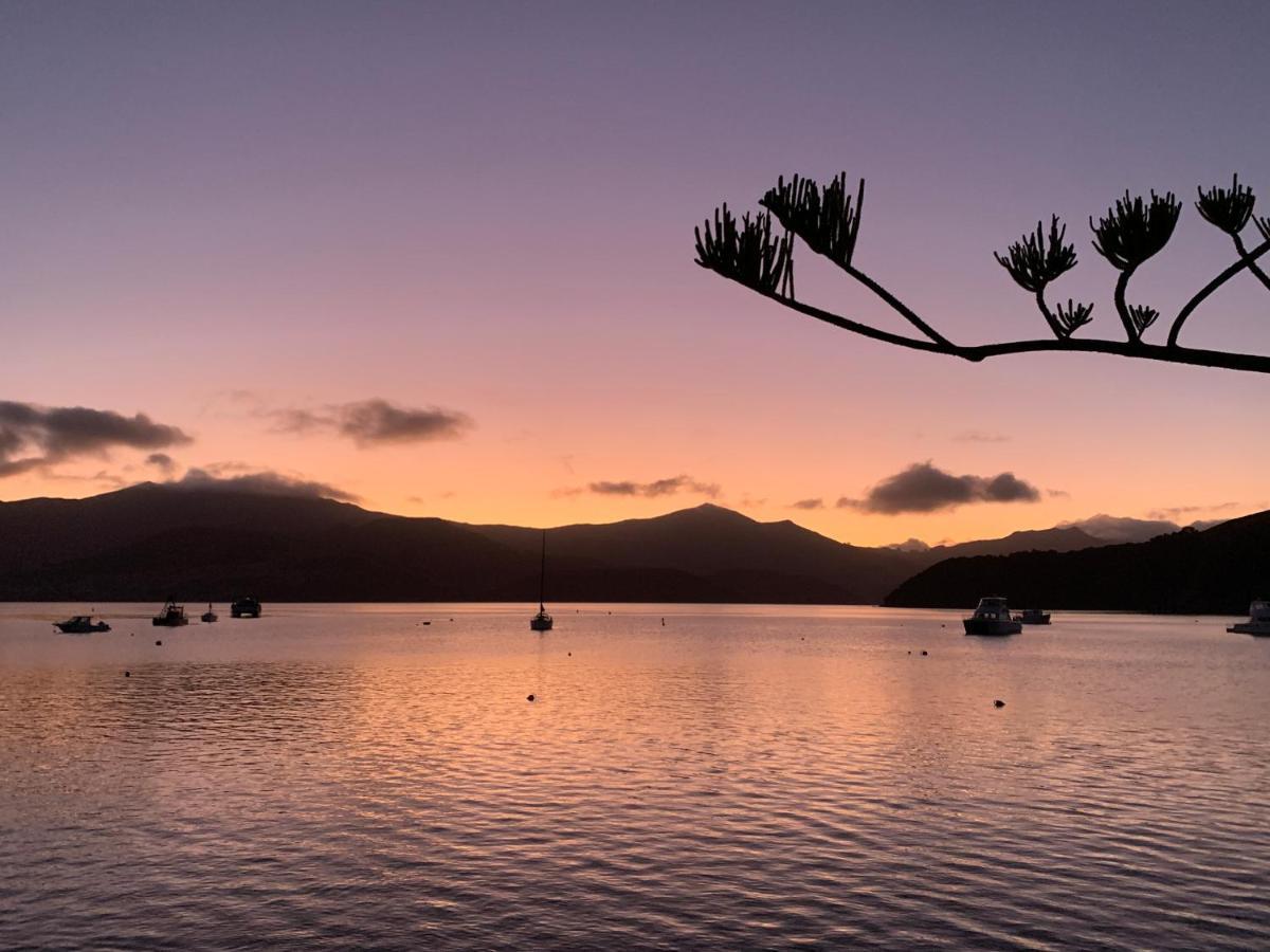Love Akaroa Retreat Exteriör bild